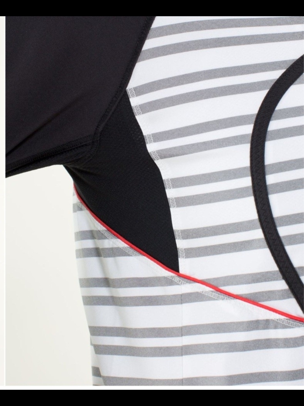 Lululemon Run: Track Attack
Jacket Twin Stripe Black / Black/ Love Red - Picture 4 of 9